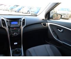 Hyundai i30 1.6 MPI 88kW - 11