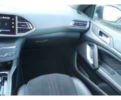 Peugeot 308 GT 2.0 HDI 133kW - 11