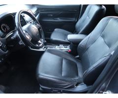 Mitsubishi Outlander 2.2 DI-D 110kW - 16