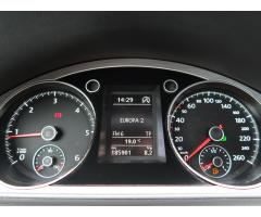 Volkswagen Passat 2.0 TDI 130kW - 17