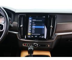 Volvo V90 D4 2.0 AWD 140kW - 18