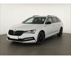 ŠKODA SUPERB COMBI 2.0TDI 140 LAURIN&K 4X4 DSG 7ST