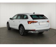 ŠKODA SUPERB COMBI 2.0TDI 140 LAURIN&K 4X4 DSG 7ST