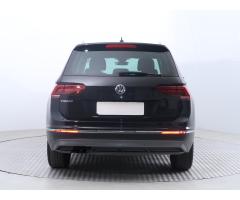 Volkswagen Tiguan 2.0 TSI 132kW - 6