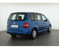 Volkswagen Touran 1.6 FSI 85kW - 7