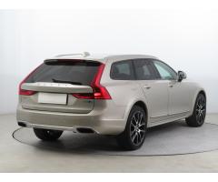 Volvo V90 D5 2.0 AWD 173kW - 7