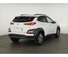 Hyundai Kona Electric 64 kWh 150kW - 7