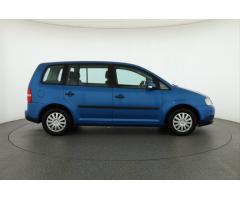 Volkswagen Touran 1.6 FSI 85kW - 8