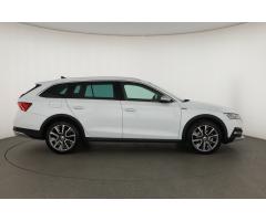 Škoda Octavia 2.0 TSI 140kW - 8