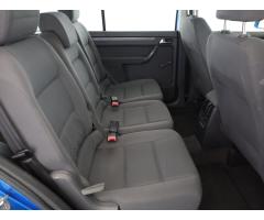 Volkswagen Touran 1.6 FSI 85kW - 11