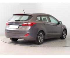 Hyundai i30 1.6 CRDi 81kW - 13