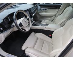 Volvo V90 D5 2.0 AWD 173kW - 16