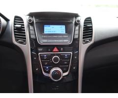 Hyundai i30 1.6 CRDi 81kW - 26