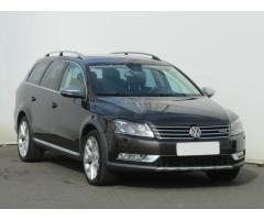 Volkswagen Passat 2.0 TDI 130kW - 1