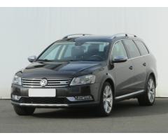 Volkswagen Passat 2.0 TDI 130kW - 3