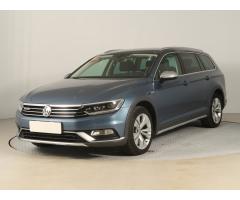 Volkswagen Passat 2.0 TDI 140kW - 3