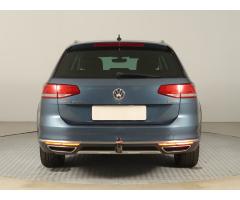 Volkswagen Passat 2.0 TDI 140kW - 6