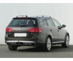 Volkswagen Passat 2.0 TDI 130kW - 7