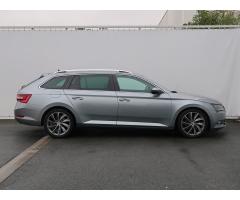 Škoda Superb 2.0 TDI 110kW - 8