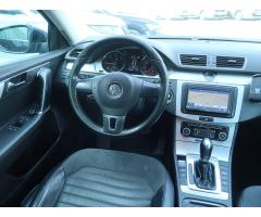 Volkswagen Passat 2.0 TDI 103kW - 9