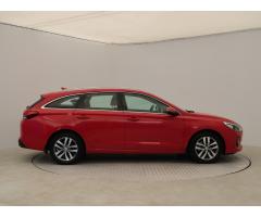 Hyundai i30 1.4 T-GDI 103kW - 10