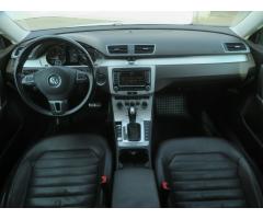 Volkswagen Passat 2.0 TDI 130kW - 10