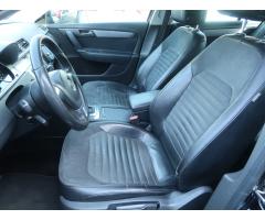 Volkswagen Passat 2.0 TDI 103kW - 16