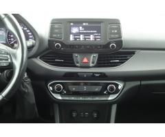 Hyundai i30 1.6 CRDi 81kW - 16