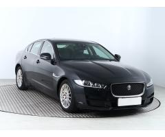 Jaguar XE E-Performance 120kW - 1