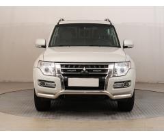 Mitsubishi Pajero 3.2 DI-D 140kW - 2