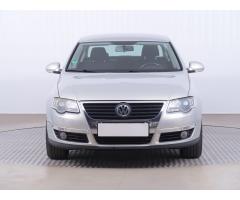 Volkswagen Passat 2.0 TDI 103kW - 2