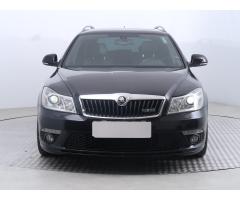 ŠKODA SUPERB COMBI 2.0TDI 140 LAURIN&K 4X4 DSG 7ST