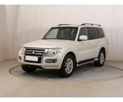 Mitsubishi Pajero 3.2 DI-D 140kW - 3