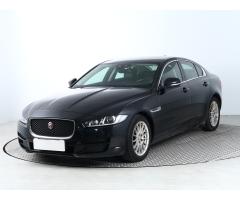 Jaguar XE E-Performance 120kW - 3