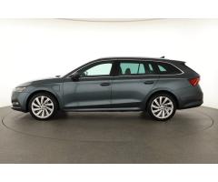 ŠKODA SUPERB COMBI 2.0TDI 140 LAURIN&K 4X4 DSG 7ST