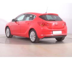 Opel Astra 1.4 T 103kW - 5