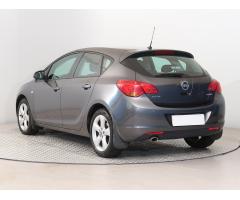 Opel Astra 1.4 T 103kW - 5