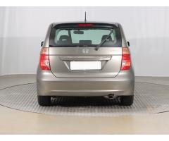 Honda FR-V 2.2 i-CTDi 103kW - 6