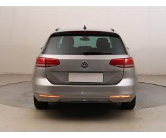 Volkswagen Passat 2.0 TDI 110kW - 6