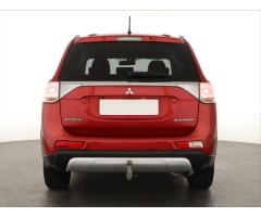 Mitsubishi Outlander 2.2 DI-D 110kW - 6