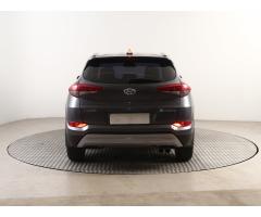 Hyundai Tucson 1.7 CRDi 104kW - 6