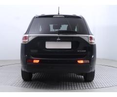 Mitsubishi Outlander 2.0 110kW - 7