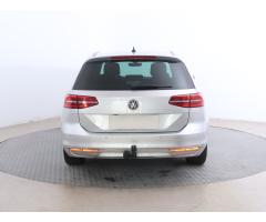 Volkswagen Passat 1.6 TDI 88kW - 7