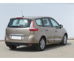 Renault Grand Scenic 1.5 dCi 81kW - 7