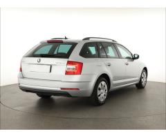 Škoda Octavia 1.6 TDI 85kW - 7