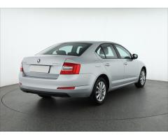 Škoda Octavia 1.6 TDI 77kW - 7