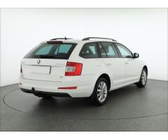 Škoda Octavia 1.6 TDI 77kW - 7