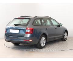 Škoda Octavia 2.0 TDI 110kW - 8