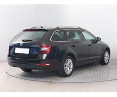 Škoda Octavia 1.6 TDI 85kW - 11