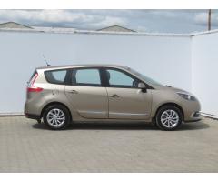 Renault Grand Scenic 1.5 dCi 81kW - 8